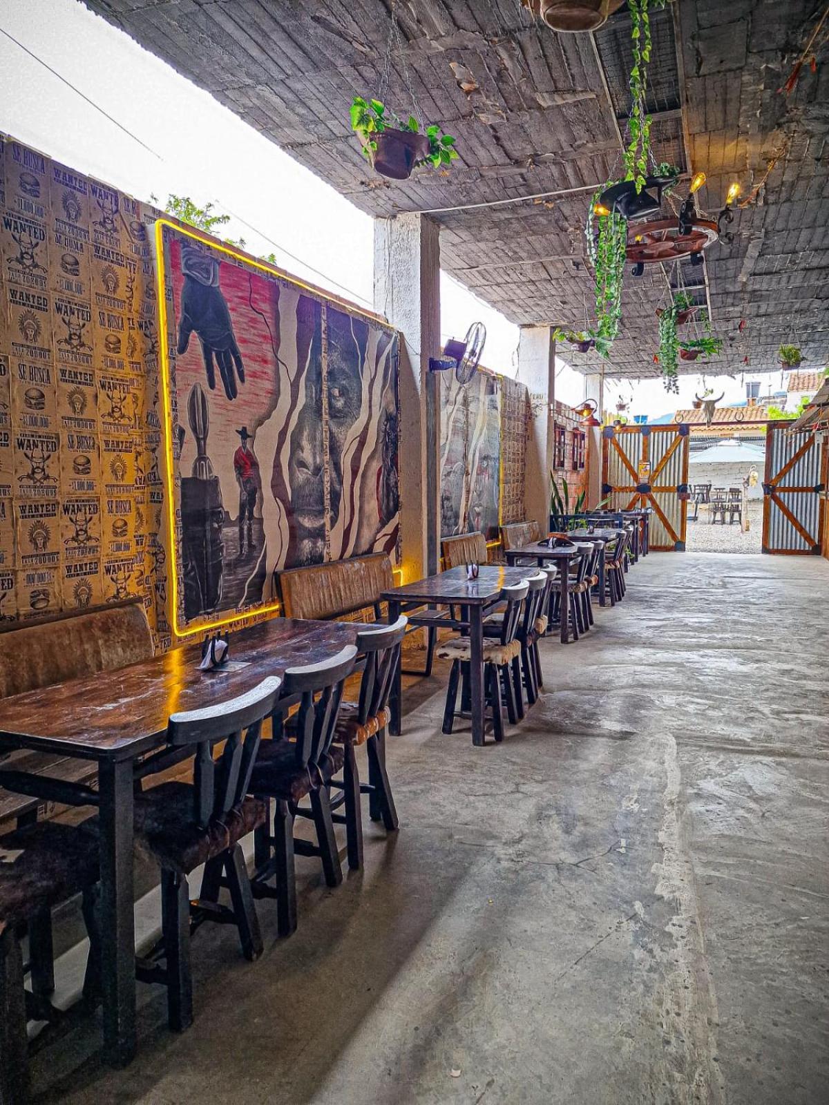 Urban Hostal San Gil- Piscina Restaurante Bar Luaran gambar